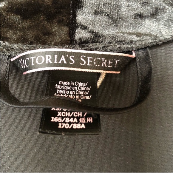 Dark Green Short Sleeve Velvet Feel Kimono Size XS/Small NWOT ( will fit S/M&L) - Picture 4 of 12